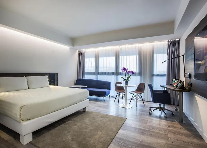 Novotel Eur מלון 4*