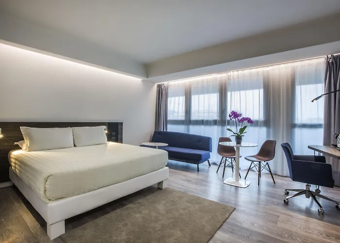 Novotel Eur מלון 4*